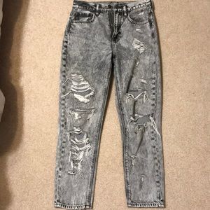 American Eagle Ripped Mom Jeans